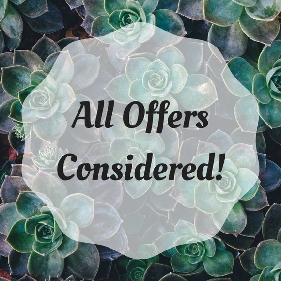 Dresses & Skirts - I love all offers😃